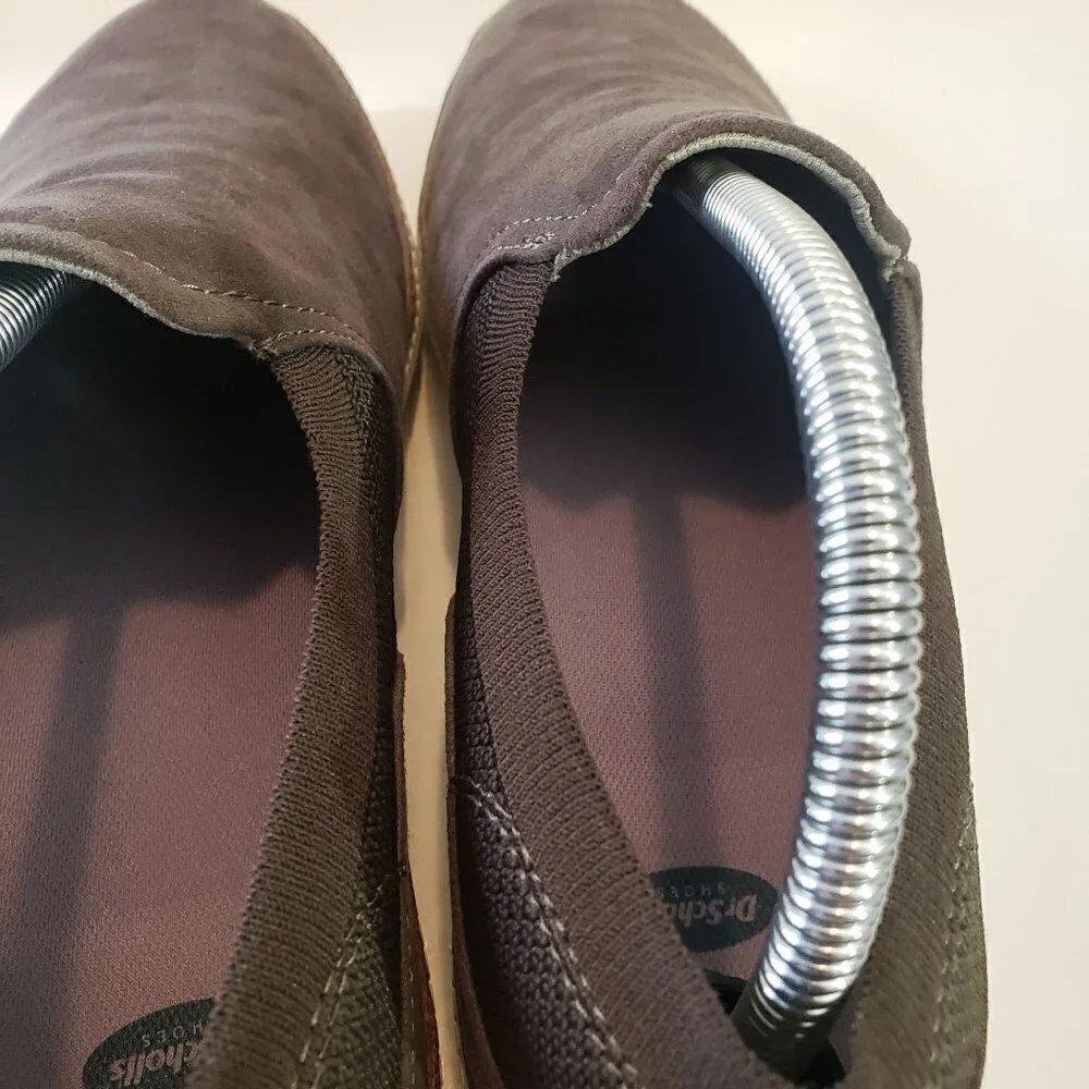 Dr. Scholl's seeing stars olive size 9.5